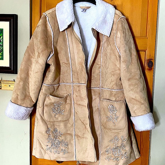 Winter jacket - Picture 1 of 2